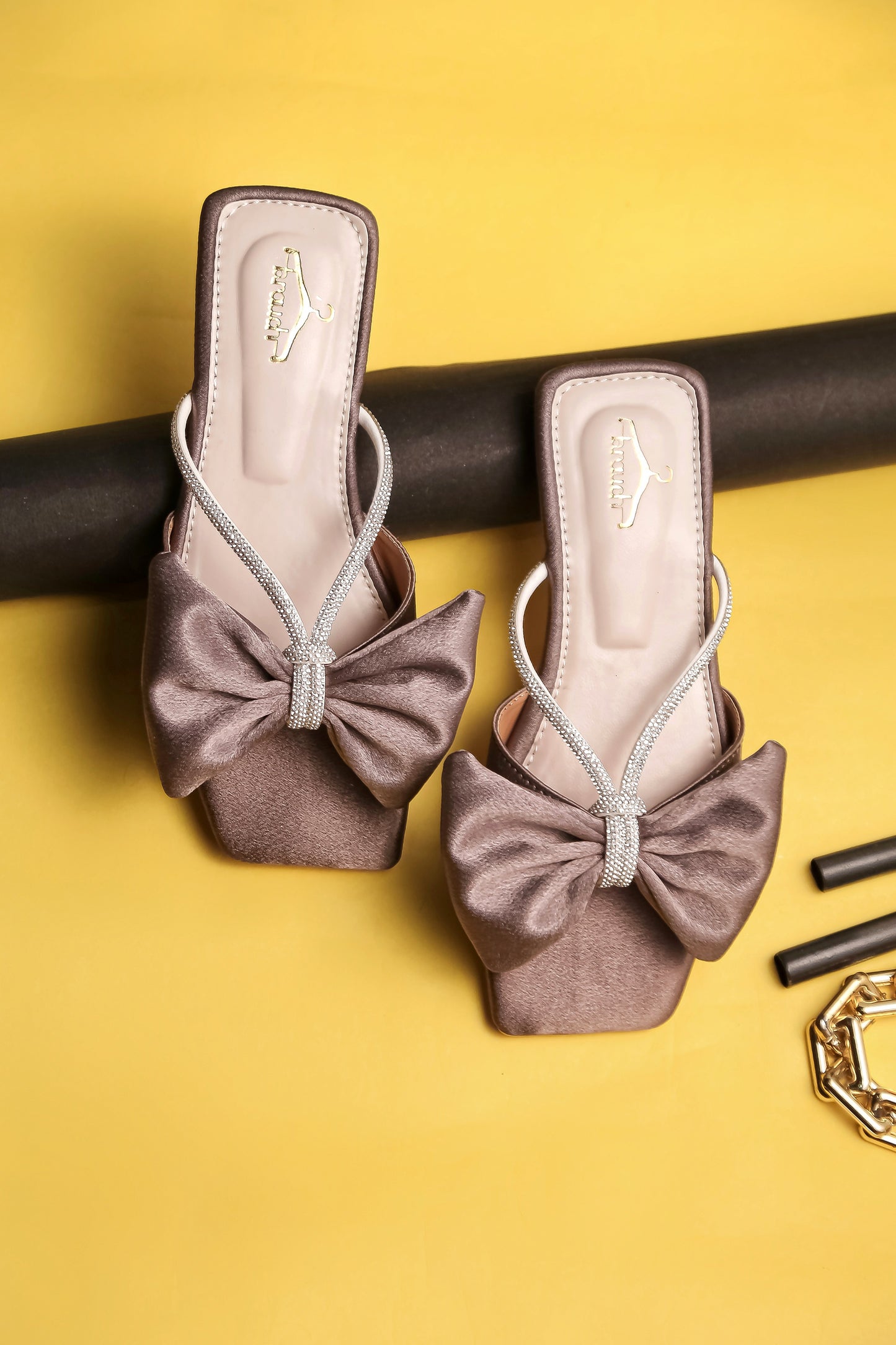 Brauch Women Grey Rhinestone Bow Flats