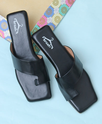 Brauch Black Thumb Strap Square Toe Flats